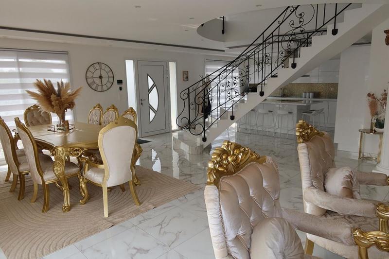 Maison d'architecte - 185 m² - 7 pièces