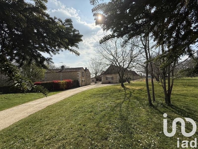 Maison - 430 m² - 1 pièce