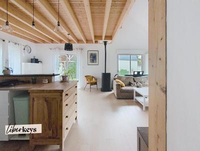 Maison - 104 m² - 5 pièces