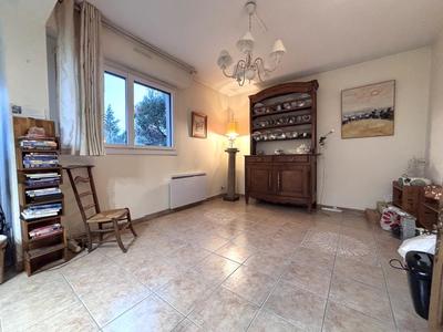 Appartement - 111 m² - 5 pièces