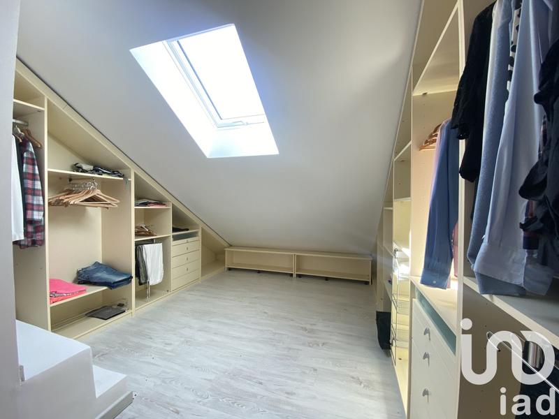 Maison - 223 m² - 6 pièces