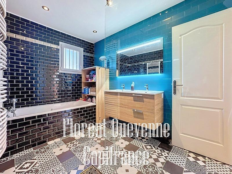 Maison - 111 m² - 5 pièces