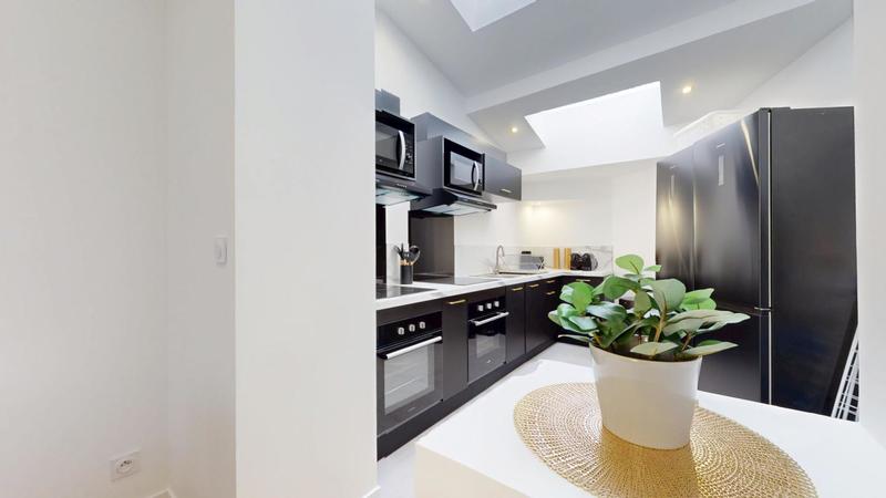 Maison - 142 m² - 10 pièces