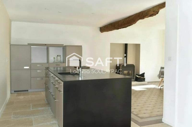 Maison - 178 m² - 5 pièces