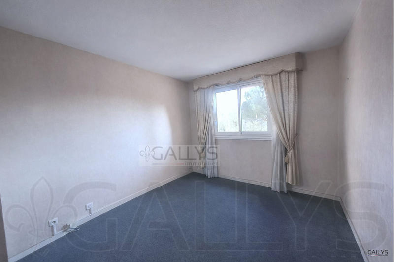 Appartement - 102 m² - 5 pièces