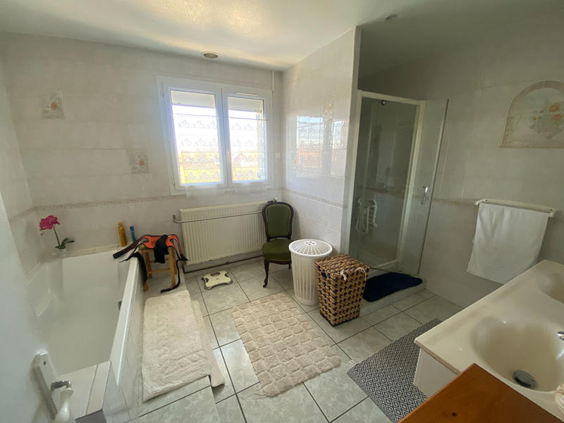 Maison - 136 m² - 8 pièces