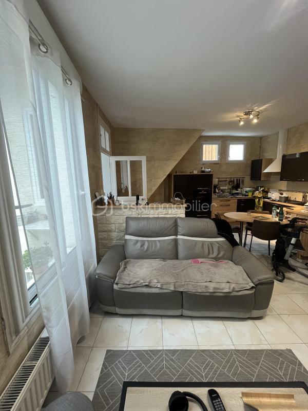 Immeuble - 128 m² - 7 pièces