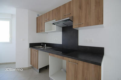 Appartement - 84 m² - 4 pièces