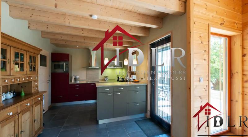 Maison - 138 m² - 6 pièces