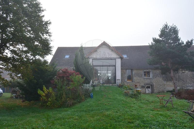 Maison - 183 m² - 6 pièces