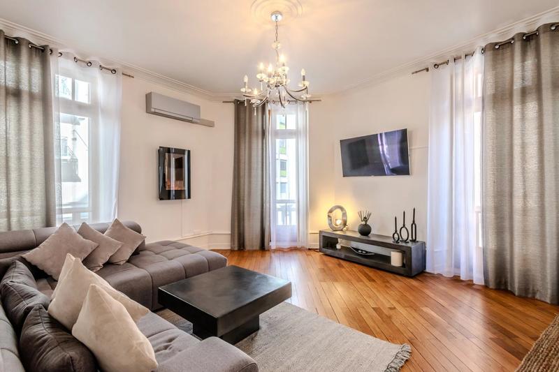 Appartement - 82 m² - 3 pièces