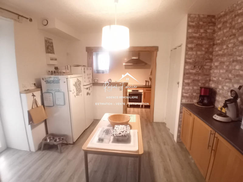 Maison ancienne - 263 m² - 9 pièces