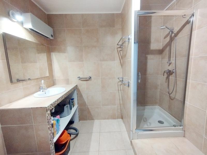 Maison - 144 m² - 8 pièces