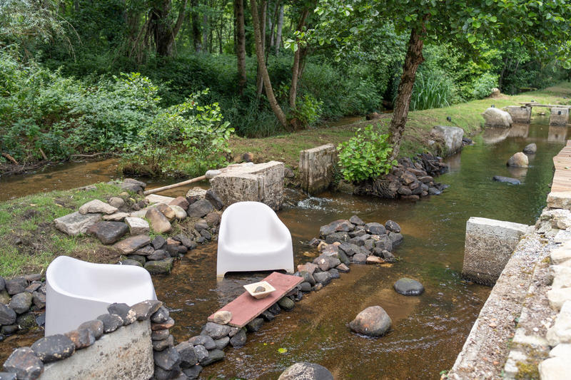 Moulin - 250 m² - 9 pièces