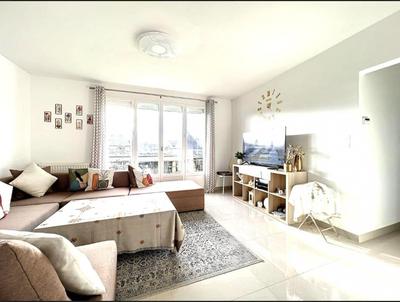 Maison - 80 m² - 5 pièces