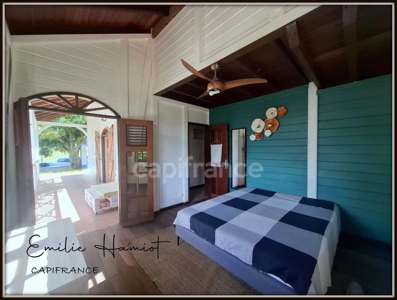 Maison - 141 m² - 7 pièces