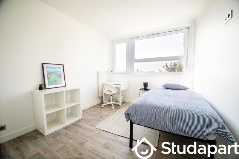 Chambre - 10 m² - 1 pièce