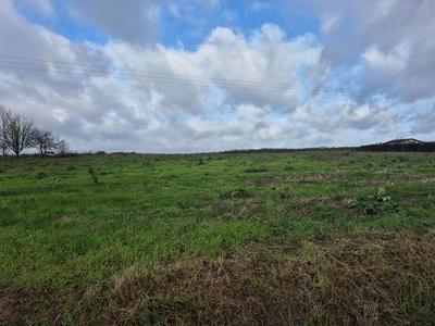 Terrain constructible - 1 500 m²