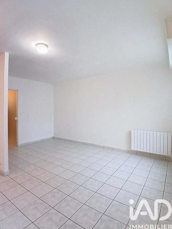 Studio - 30 m² - 1 pièce