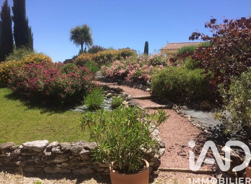 Maison - 244 m² - 8 pièces