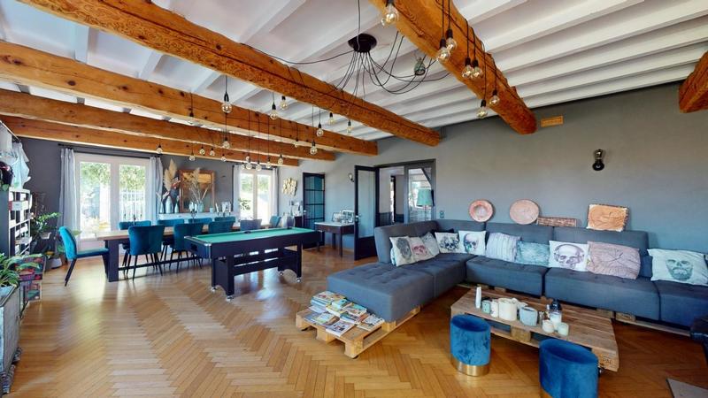 Maison - 249 m² - 6 pièces