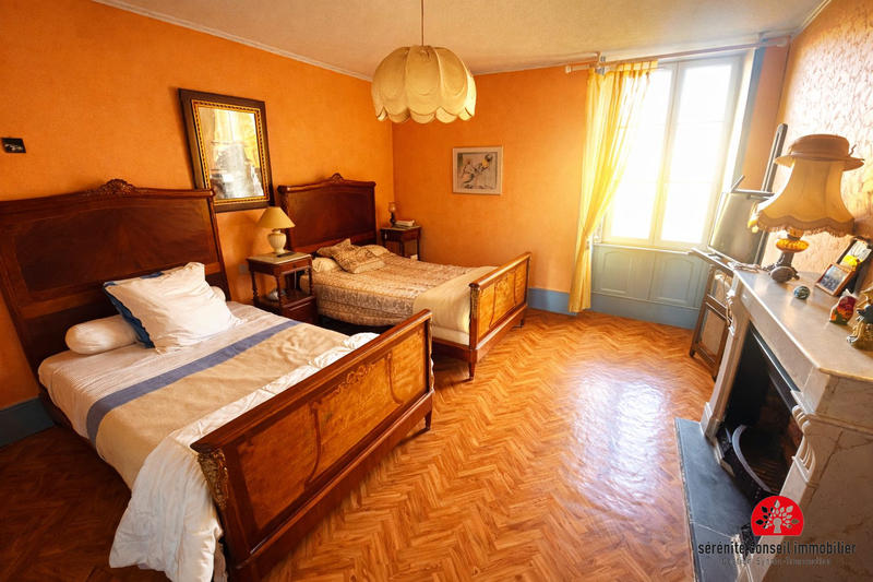 Maison ancienne - 270 m² - 7 pièces