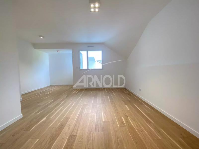 Appartement - 122 m² - 5 pièces