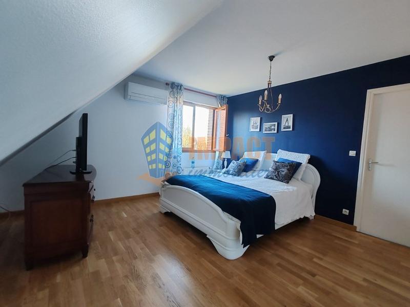 Pavillon - 151 m² - 5 pièces