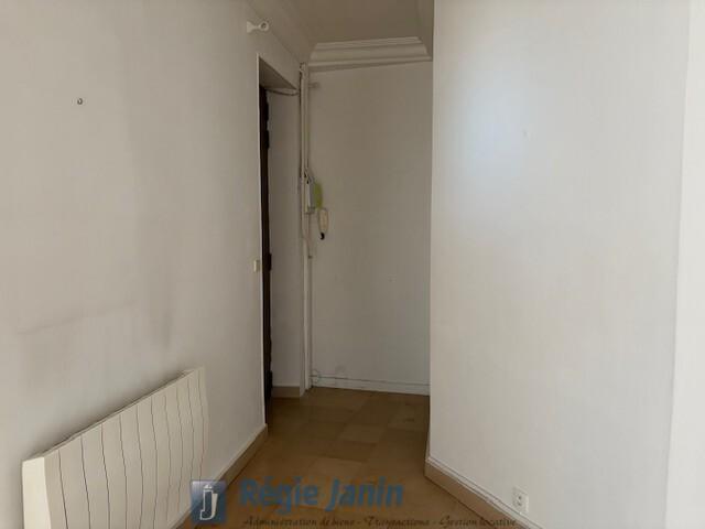 Appartement - 80 m² - 2 pièces