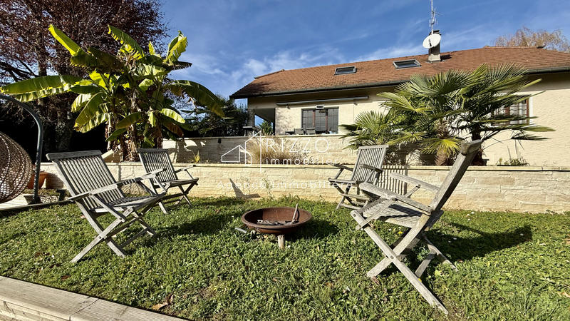 Maison - 178 m² - 8 pièces