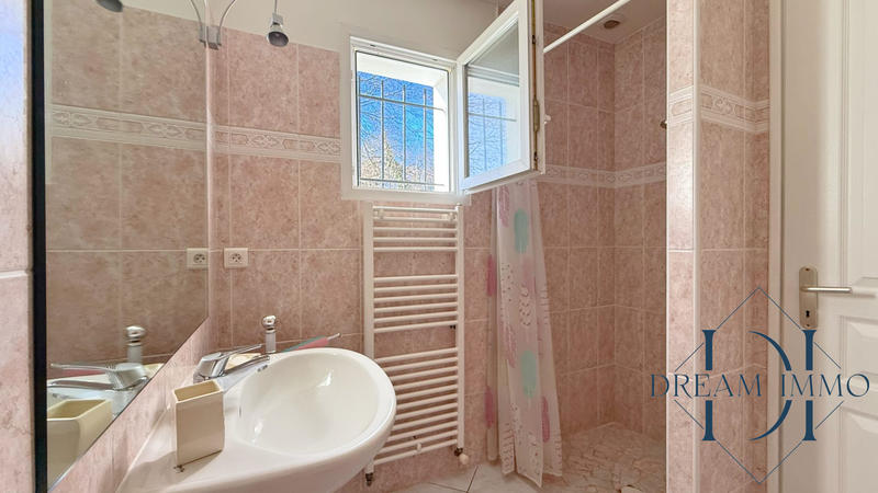 Maison - 139 m² - 5 pièces