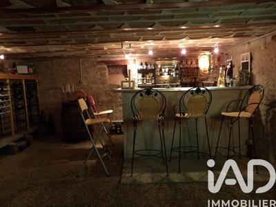 Maison - 202 m² - 8 pièces