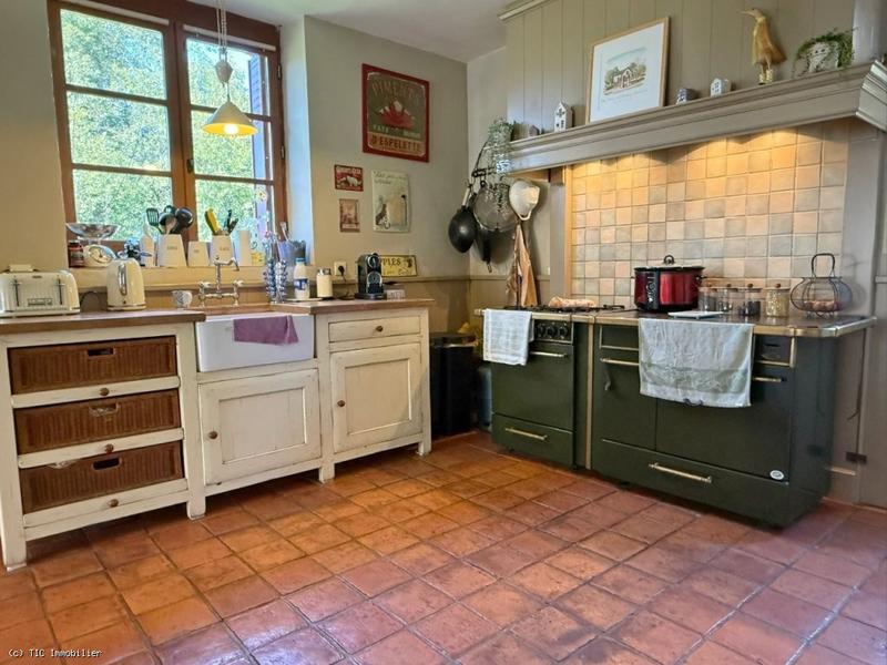 Propriété - 172 m² - 7 pièces