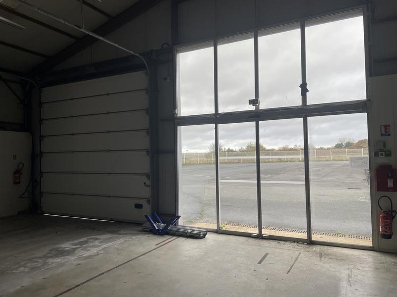 Local commercial - 680 m²