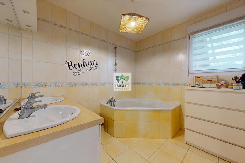 Maison - 132 m² - 6 pièces