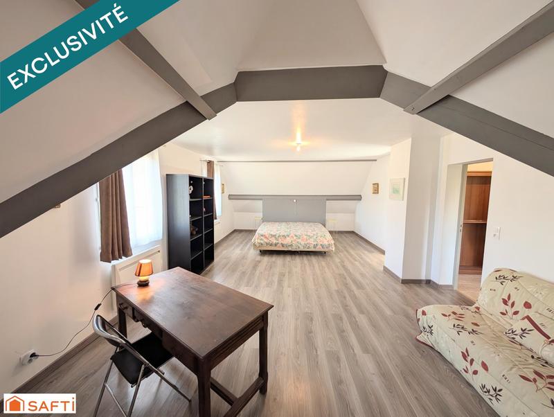 Maison - 243 m² - 9 pièces