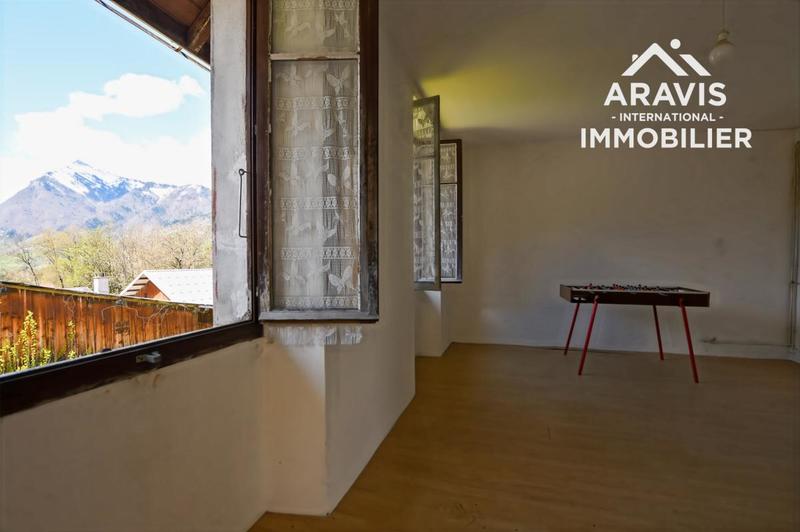 Maison - 360 m² - 10 pièces