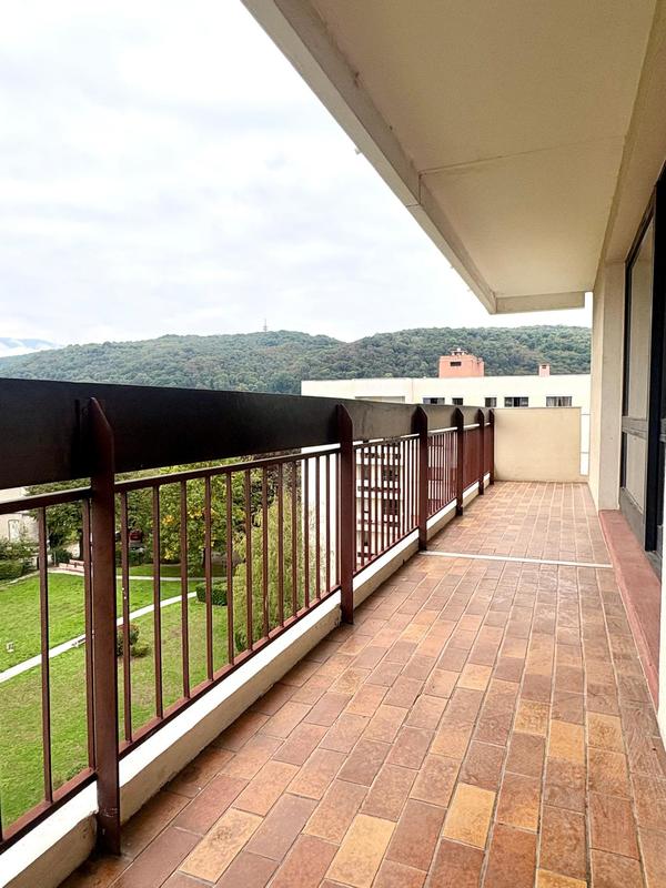 Appartement - 115 m² - 5 pièces