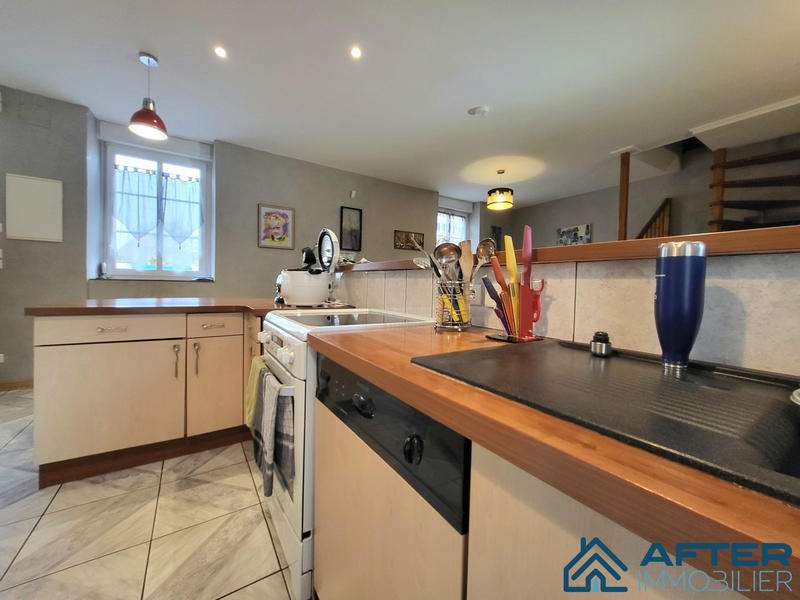 Maison - 92 m² - 5 pièces