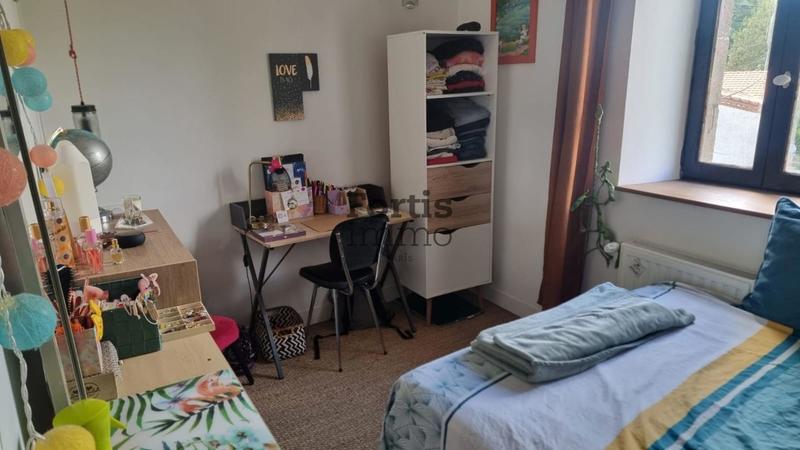 Moulin - 235 m² - 8 pièces