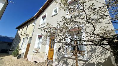 Immeuble - 123 m² - 6 pièces