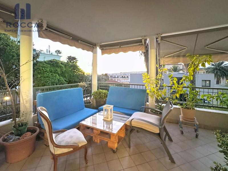 Appartement - 102 m² - 4 pièces