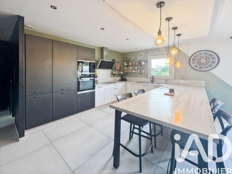 Maison - 160 m² - 6 pièces