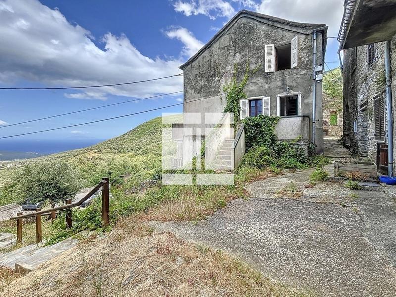 Maison de village - 66 m² - 5 pièces