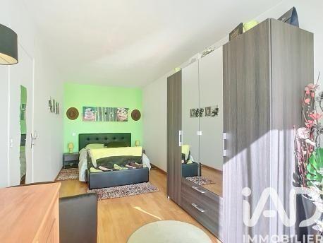 Appartement - 82 m² - 4 pièces