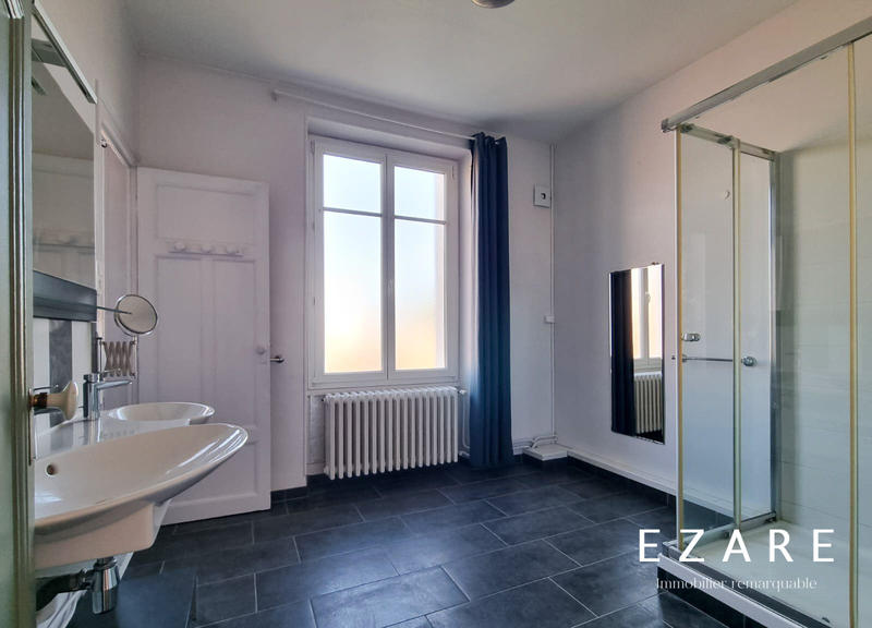 Maison - 164 m² - 7 pièces