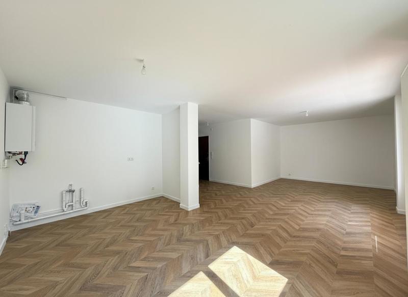 Appartement - 83 m² - 4 pièces