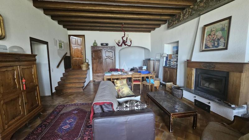 Appartement - 224 m² - 7 pièces