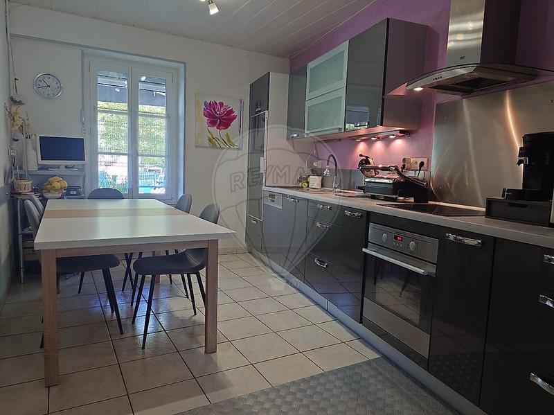 Maison de village - 137 m² - 6 pièces