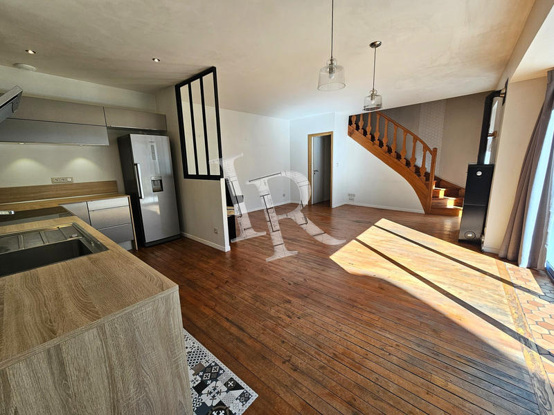 Maison - 121 m² - 5 pièces